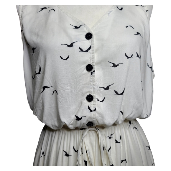 Mimi Chica Sleeveless Birds Pattern Mini Dress W/ Pockets Size Large - Picture 8 of 14